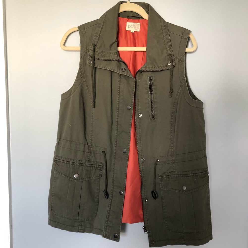 Jolt olive vest